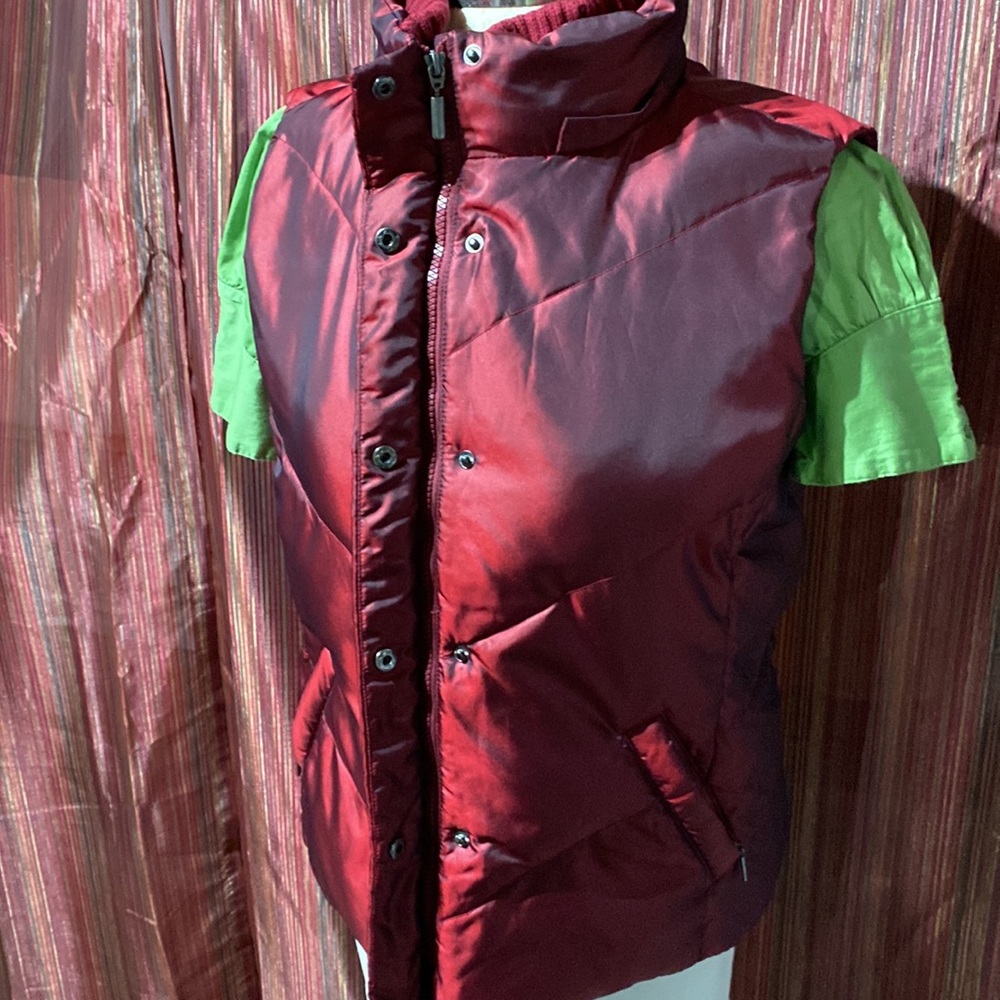 Relativity metallic red zip/button vest - Picture 7 of 9